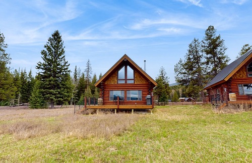 Polebridge Cabin | Charming two-story cabin with a wood stove - near Glacier National Park