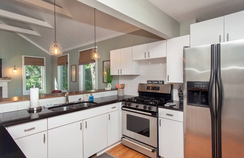 Martha Jefferson House | Charming Updated 3 Bedroom Home Near Downtown