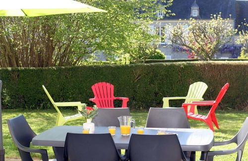 Sainte-Marie-du-Mont Cottage | Charming Village Home, 3BR, Near Utah Beach & Sainte Mère Église, Pet-Friendly, Internet, Parking