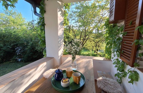 Badacsonytomaj House | Charming vacation home in a lush garden