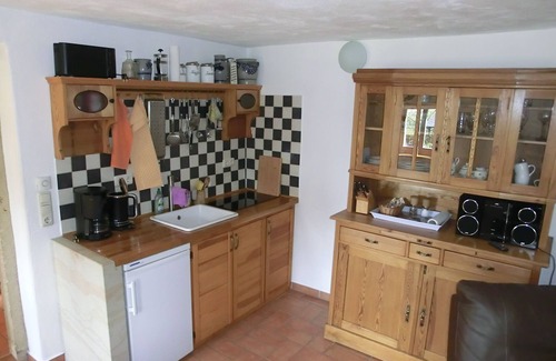Dresden Apartment | Charming vacation apartment, relaxing in the middle of greenery in the beautiful Elbe valley