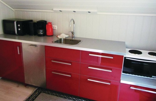 Gjesdal Apartment | Charming vacation apartment in picturesque surroundings.