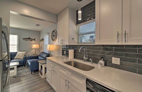 Sarasota House | Charming Vacation Rental: Close to Downtown!