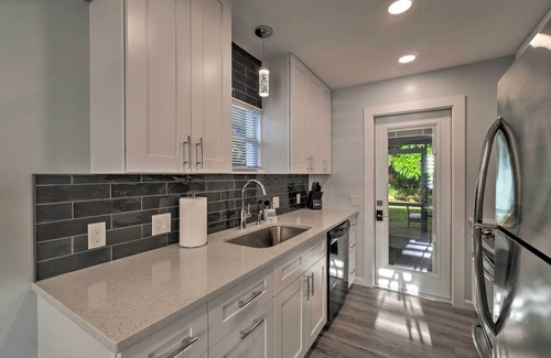 Sarasota House | Charming Vacation Rental: Close to Downtown!