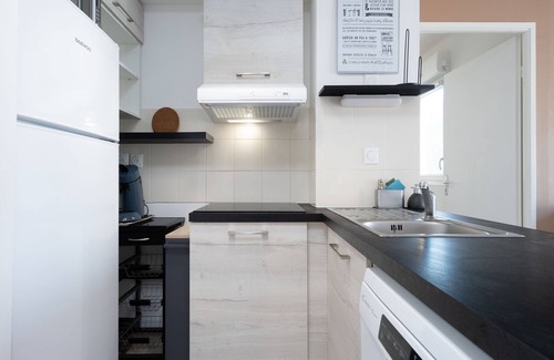 Serignan Villa | Charming villa for 8 people with garden