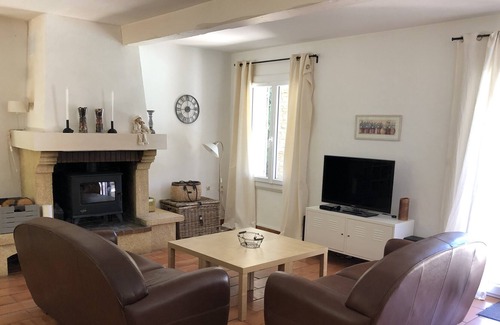 Mejannes-le-Clap Villa | Charming villa with large heated pool between Ardèche and Provence