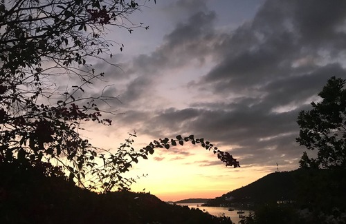 Busuanga House | Charming Villa & Garden with Sunset & Bay View