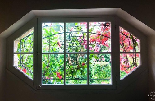Cap-d'Antibes Villa | Charming villa in a private park, walk down to the sea from this peaceful spot