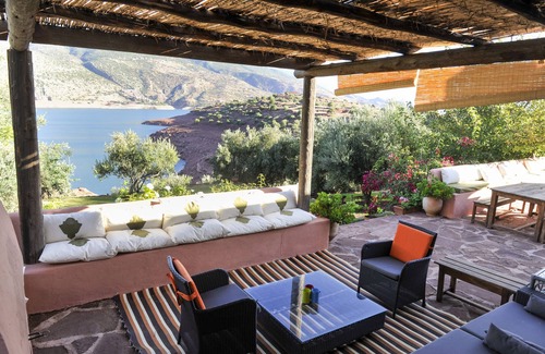 Bine el Ouidane House | Charming villa on the lake with pool