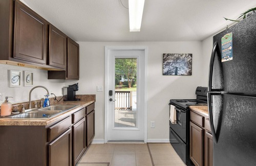 East Pensacola Heights Villa | Charming villa steps from the water in beautiful Pensacola