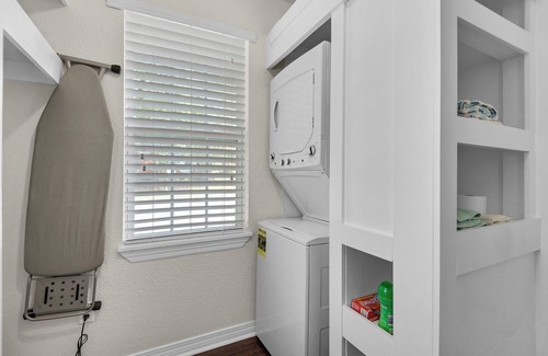 East Pensacola Heights Villa | Charming villa steps from the water in beautiful Pensacola