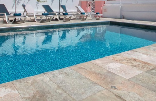 The Strip Villa | Charming Villa with Private Pool, A/C, and Wi-Fi