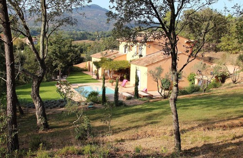 Cogolin Villa | Charming villa with swimming pool in the countryside Near St TROPEZ