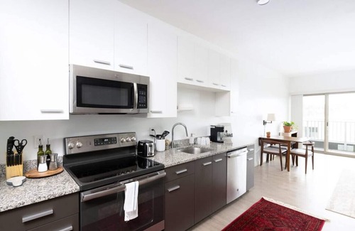 Fifth Ward Apartment | Charming Walker's Point Apt with Balcony