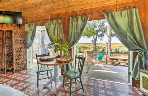 Midway Ski Chalet | Charming Waterfront Cottage Near Savannah