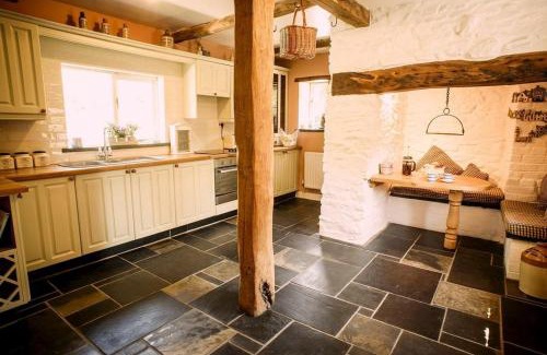 Haverfordwest House | Charming Welsh Cottage