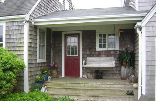 Adamsville House | Charming Westport Harbor Cape