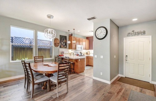Southwest Santa Rosa House | Charming Wine Country Getaway: Cozy Hot Tub, BBQ, & Mini Golf Fun