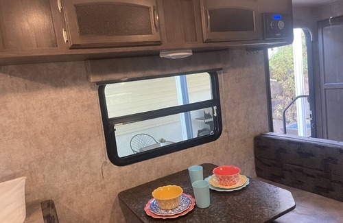 Farmington House | Charming Winnie Drop Trailer with Cozy Private Patio Escape