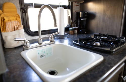Farmington House | Charming Winnie Drop Trailer with Cozy Private Patio Escape