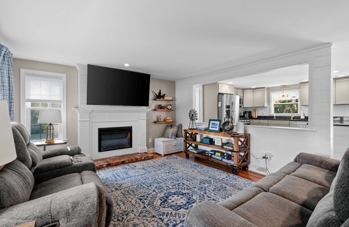 Yarmouth Port House | Charming Yarmouth Getaway Near Beaches with Central A/C & Fire Pit