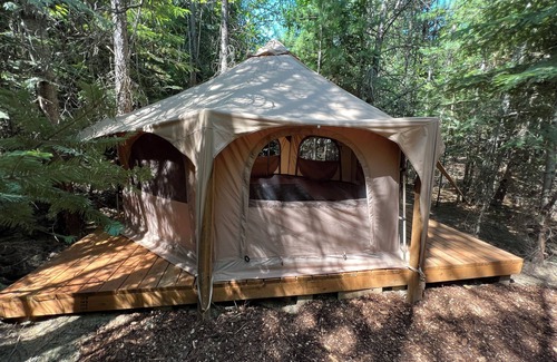 Boundary County Cabin | Charming yurt nestled in a private forest!