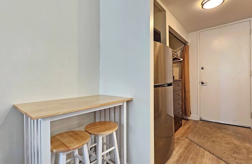 Diamond Head - Kapahulu - St. Louis Apartment | Charming10th Floor Cozy Studio w/Parking
