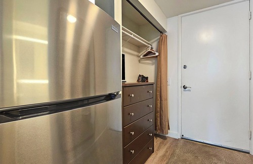 Diamond Head - Kapahulu - St. Louis Apartment | Charming10th Floor Cozy Studio w/Parking