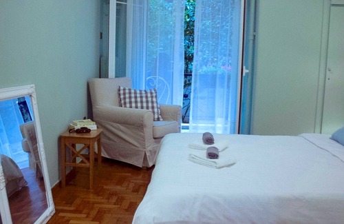 Attiki Apartment | Charmy apartment in the heart of Athens