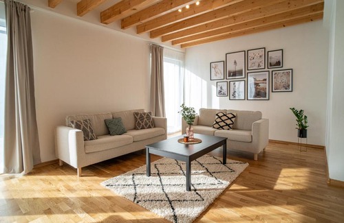 Nova Lesna House | Chata Lesnička