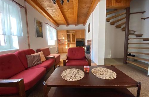 Josefov Dul Ski Chalet | Chata Maxík
