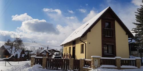 Liptovsky Trnovec House | Chata Moja