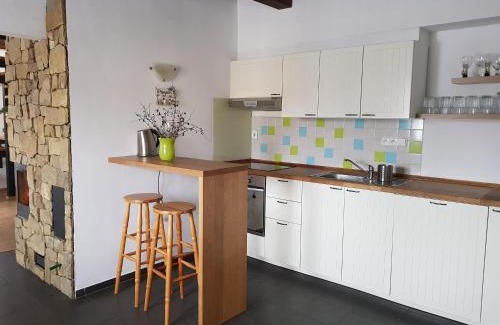Liptovsky Trnovec House | Chata Moja