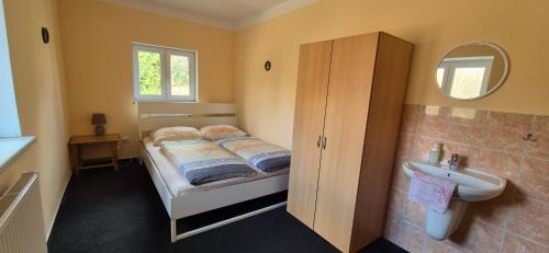 Klasterec nad Orlici House | Chata Na Čiháku