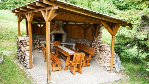Hnilcik Ski Chalet | CHATA U VINCENTA s fínskou saunou a altánkom