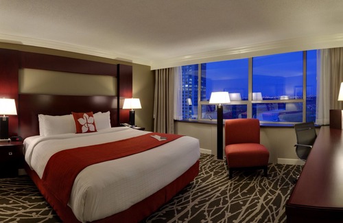 Downtown Edmonton Hotel | Chateau Lacombe Hotel