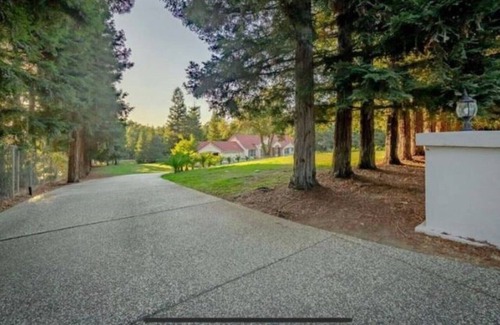 Loomis House | CHATEAU LOOMIS ~ Your European Getaway!