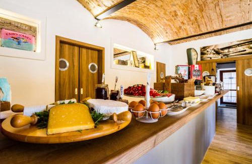 Hostoun Hotel | Chateau Nightingales