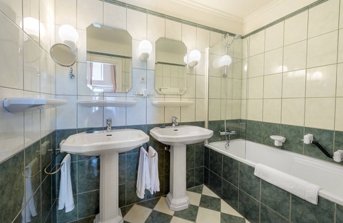 Vilt Hotel | Chateau St Gerlach