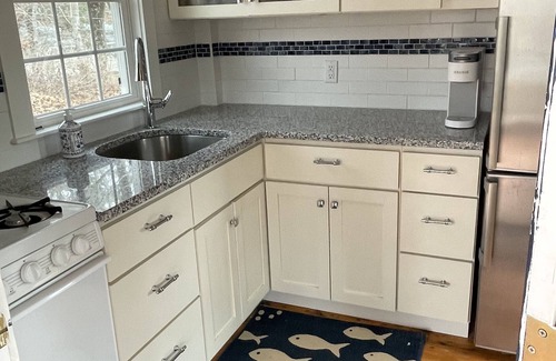 South Chatham Cottage | Chatham Beach Cottage 2BR - Short walk to beach!