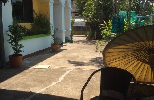 Pa Daet Bed & Breakfast | Chatters area Room, 1 stop travel service