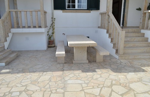 Paredes de Coura House | Cheap holidays: 3 to 6 bedroom villa with pool - ideal for groups.
