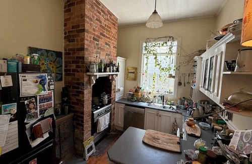 Williamstown House | Cheap house for Christmas in Williamstown (need to feed 3 cats & water garden)