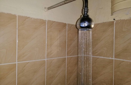 Juliasdale Cottage | Cheapest Nyanga get away with a pool!