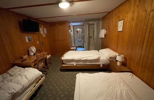 Ausserberg Hotel | Check-in 24-7 ohne Frühstück gratis Parkplatz