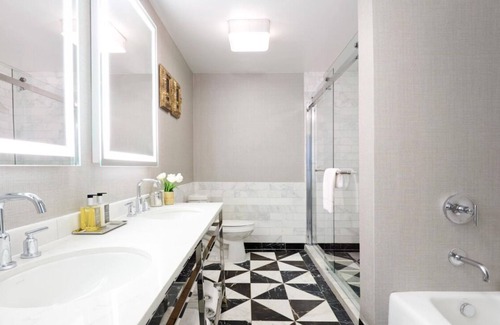 Norma Triangle Hotel | Check West Hollywood, LA! 2 Stunning Suits, Rooftop Heated Pool, Pet-friendly!