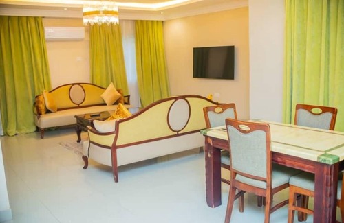 Ibadan Hotel | CheckInn Signature Abuja