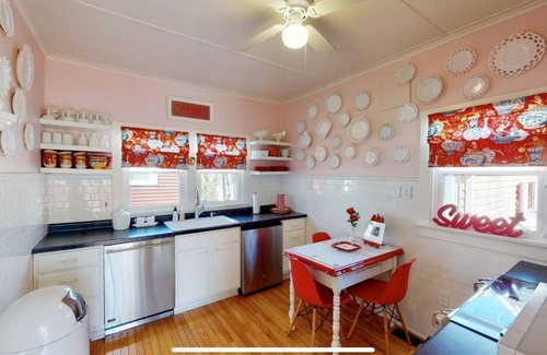 Lakeside Cottage | Cheeky Cherry Cottage