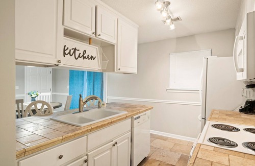 Brunswick House | Cheerful 3 Bedroom | 3 Bed, 2 Bath