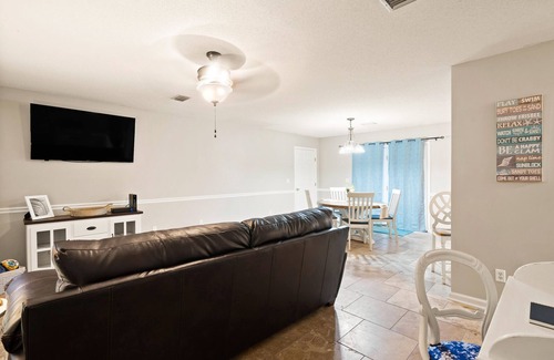 Brunswick House | Cheerful 3 Bedroom | 3 Bed, 2 Bath